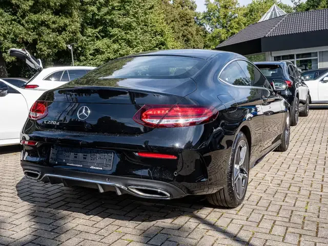 Mercedes-Benz C 220