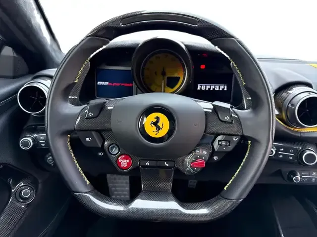 Ferrari 812
