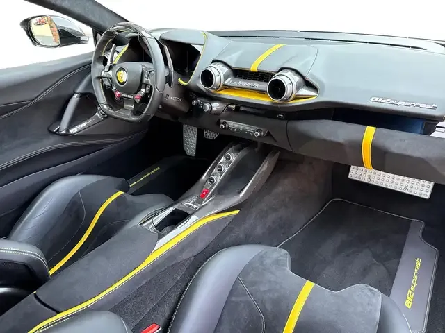 Ferrari 812