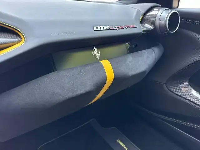 Ferrari 812