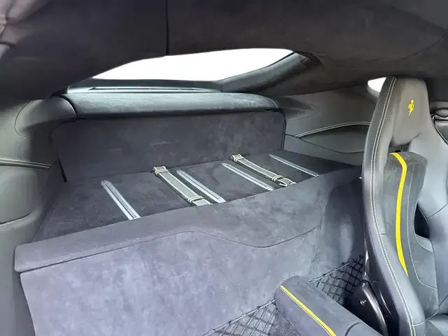 Ferrari 812