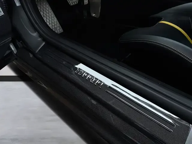 Ferrari 812