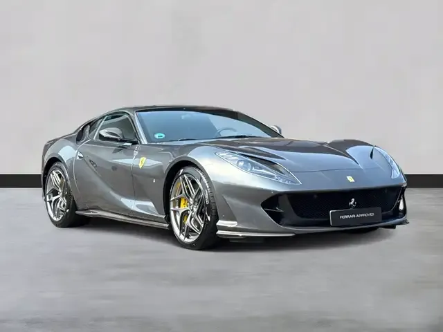 Ferrari 812