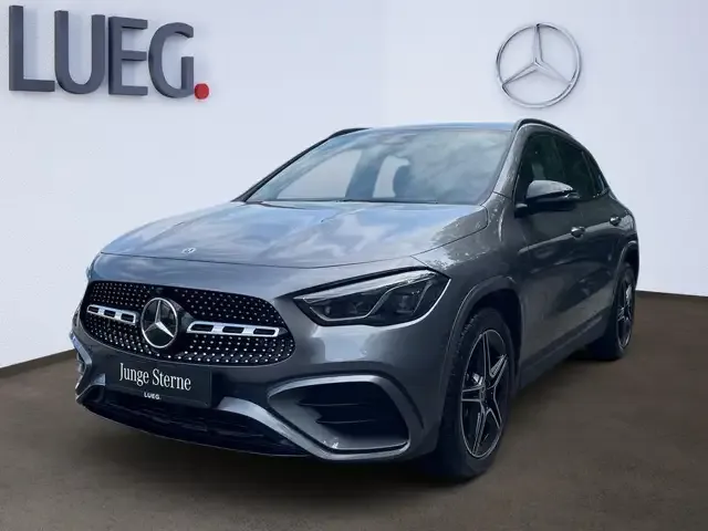 Mercedes-Benz GLA 200