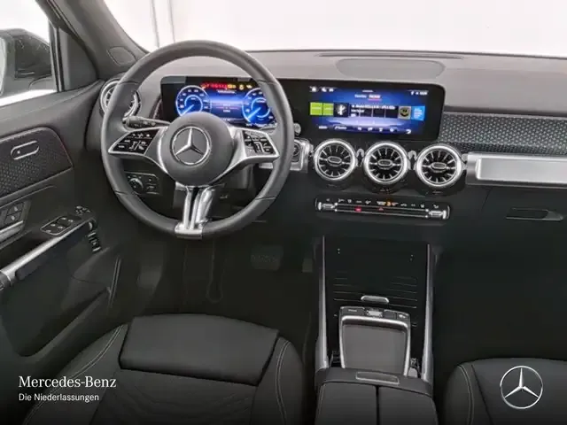 Mercedes-Benz EQB 300