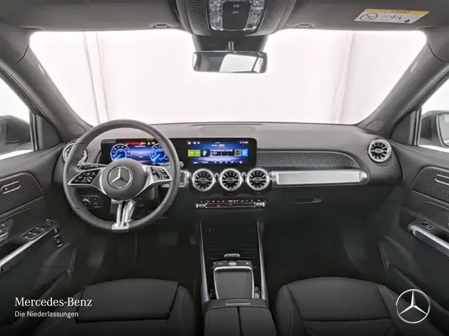 Mercedes-Benz EQB 300