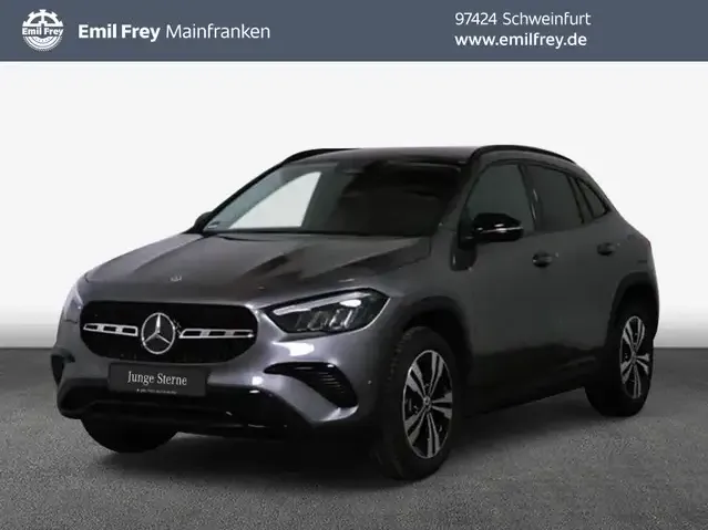 Mercedes-Benz GLA 200