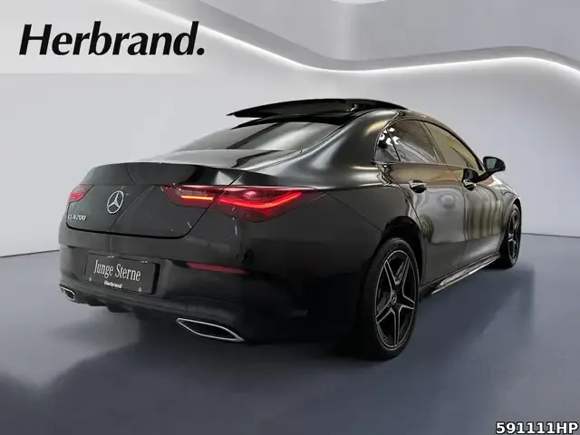 Mercedes-Benz CLA 200