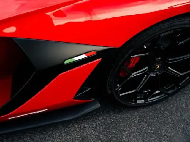 Lamborghini Aventador
