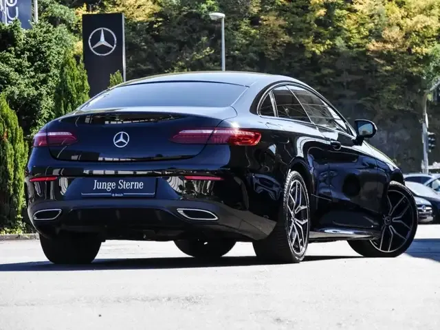 Mercedes-Benz E 400