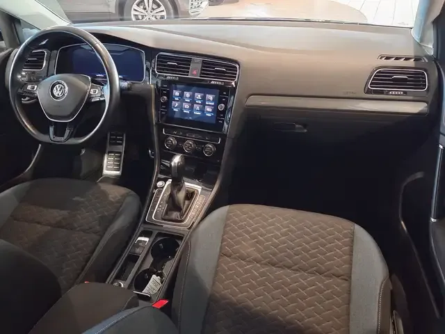 Volkswagen Golf Variant