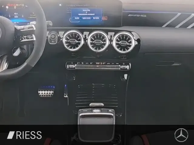 Mercedes-Benz CLA 45 AMG