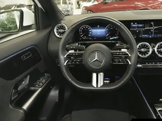 Mercedes-Benz GLA 180