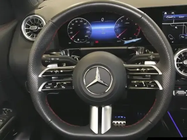 Mercedes-Benz GLA 180