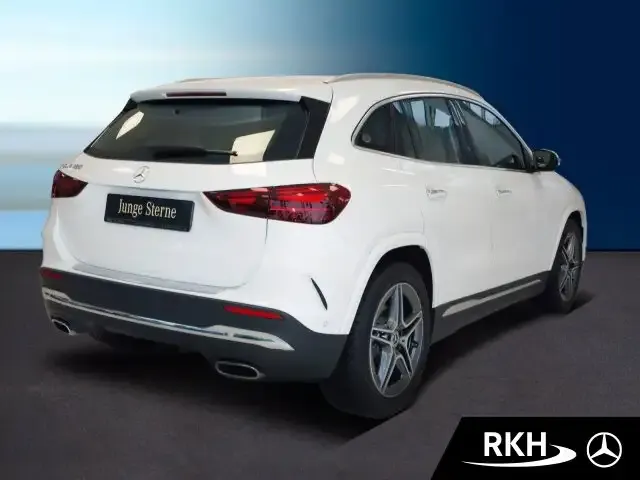 Mercedes-Benz GLA 180