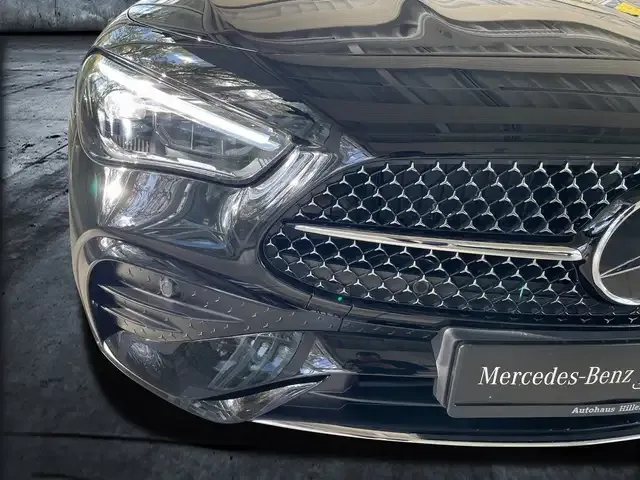 Mercedes-Benz CLE 200