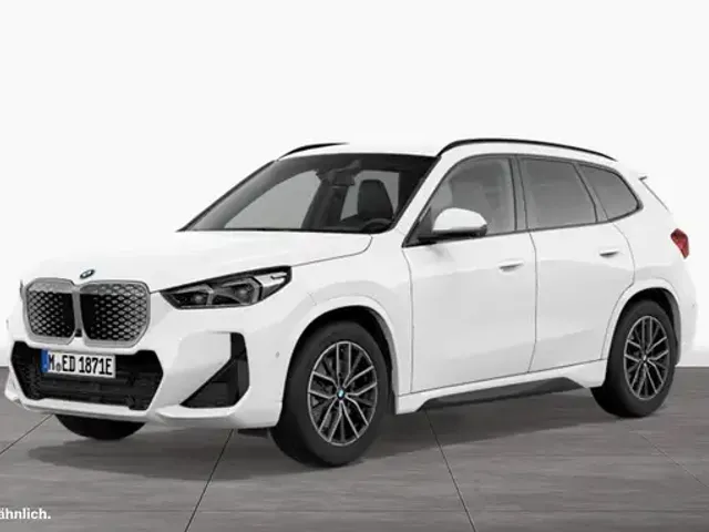 BMW iX1