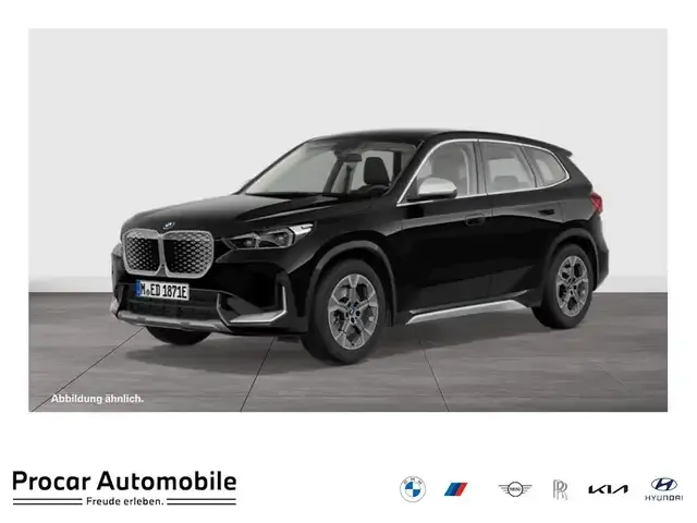 BMW iX1