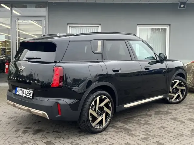 MINI Cooper SE Countryman