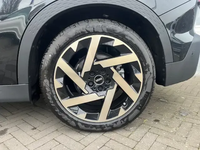 MINI Cooper SE Countryman