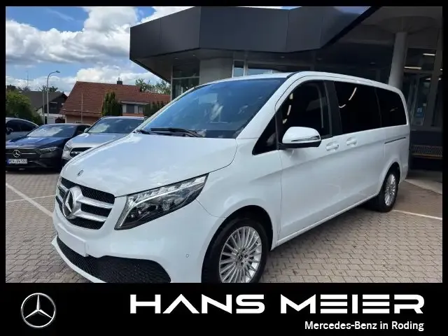 Mercedes-Benz V 220