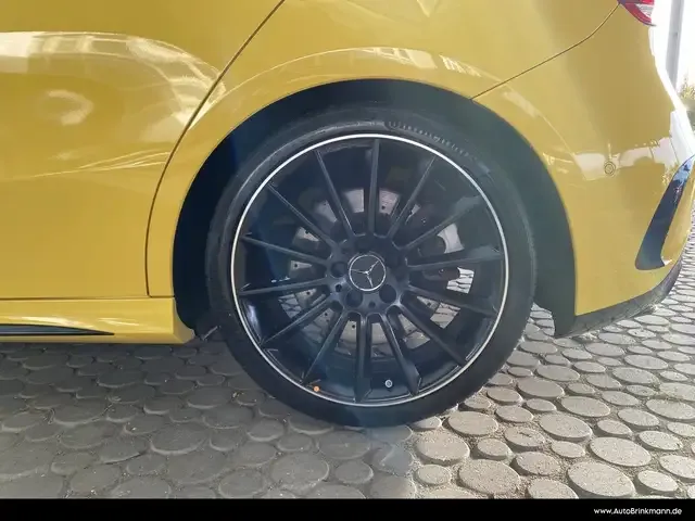 Mercedes-Benz A 35 AMG