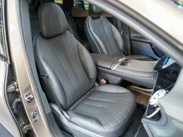 Mercedes-Benz EQE 500