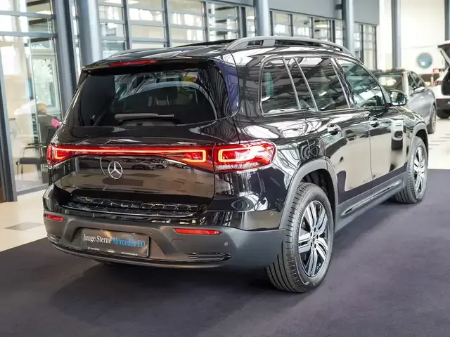 Mercedes-Benz EQB 250