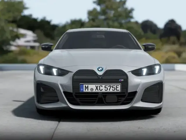 BMW i4