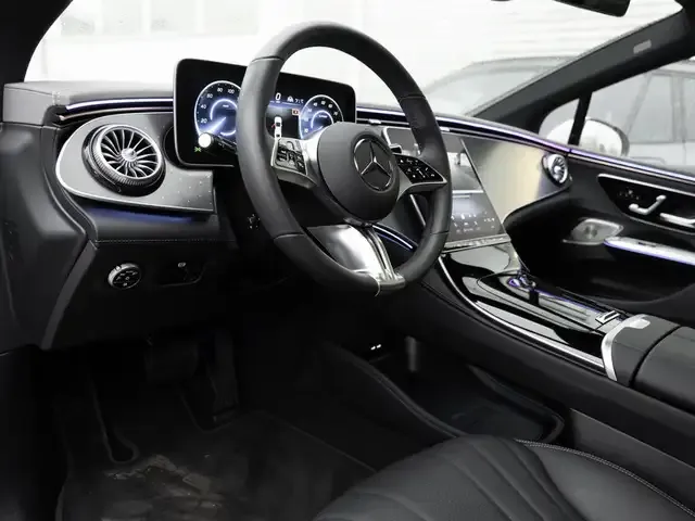 Mercedes-Benz EQE 300