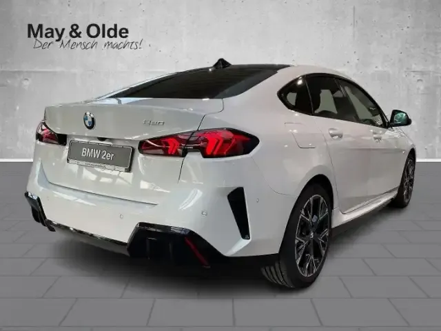 BMW 220