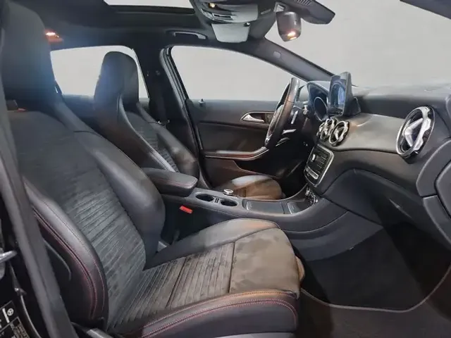 Mercedes-Benz GLA 250