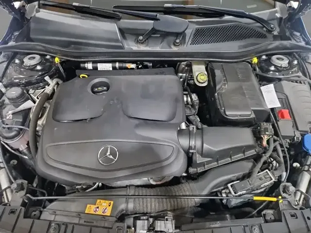 Mercedes-Benz GLA 250