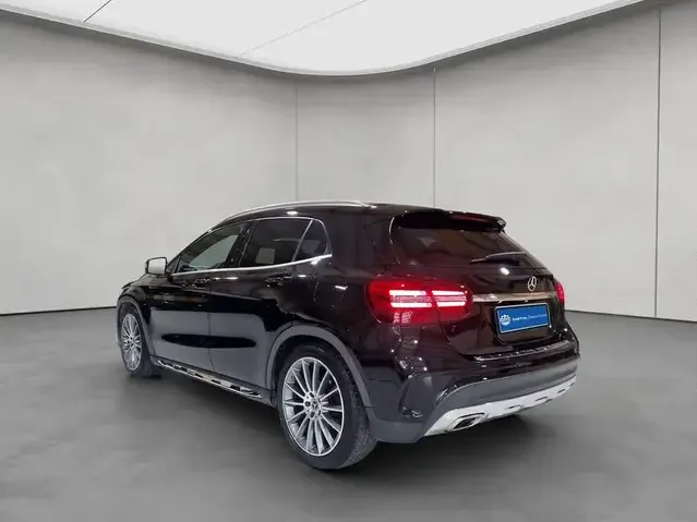Mercedes-Benz GLA 250