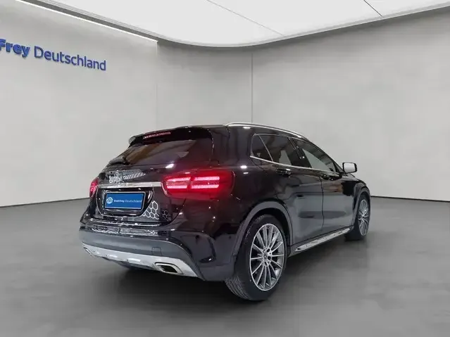 Mercedes-Benz GLA 250
