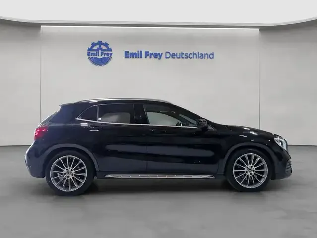 Mercedes-Benz GLA 250