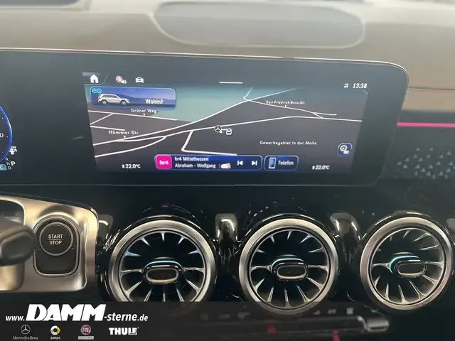 Mercedes-Benz EQB 300