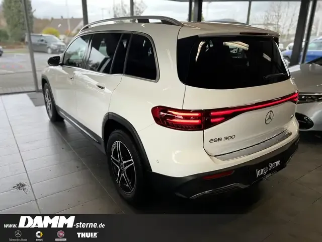 Mercedes-Benz EQB 300