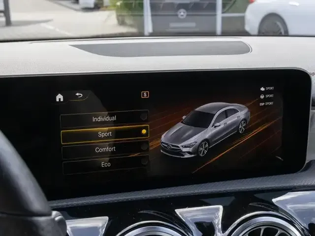 Mercedes-Benz CLA 250