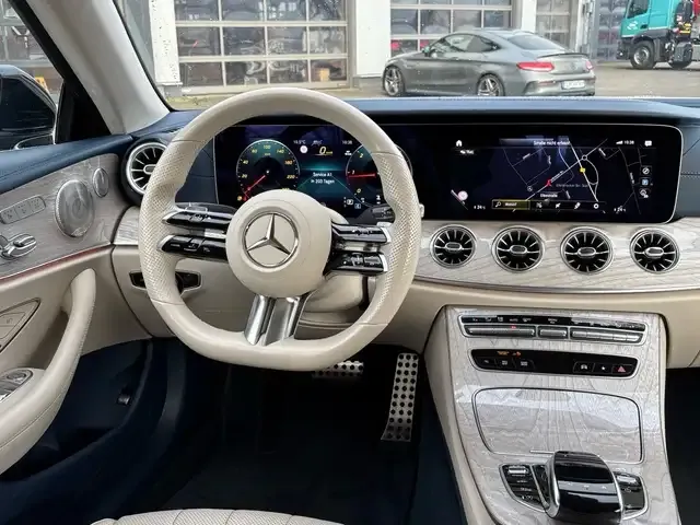 Mercedes-Benz E 400