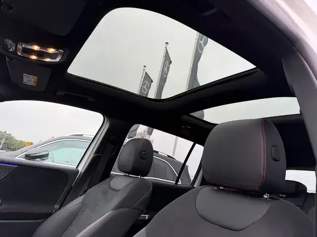 Mercedes-Benz EQB 300