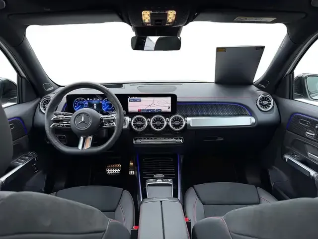 Mercedes-Benz EQB 300