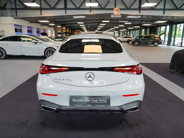 Mercedes-Benz CLE 220