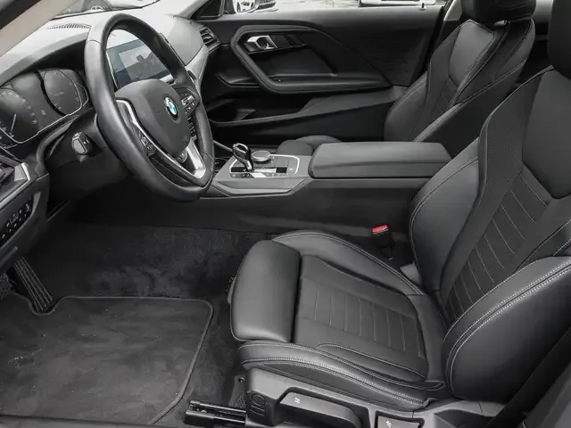 BMW 220