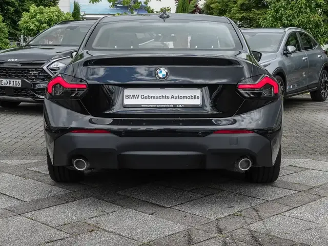 BMW 220