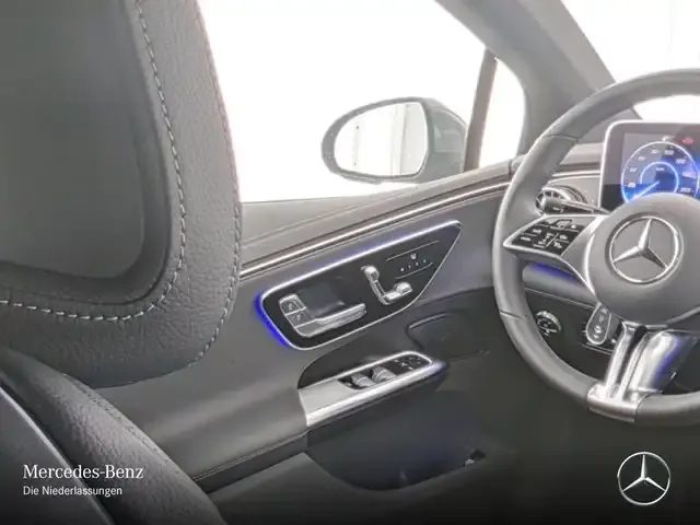 Mercedes-Benz EQE 300