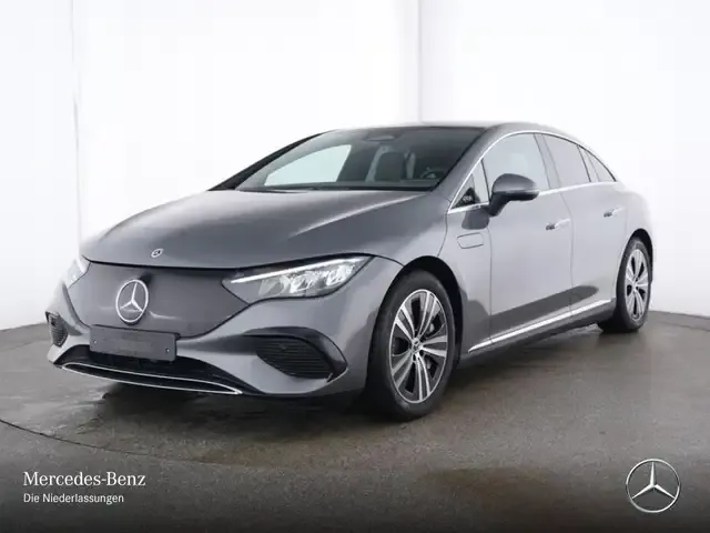 Mercedes-Benz EQE 300