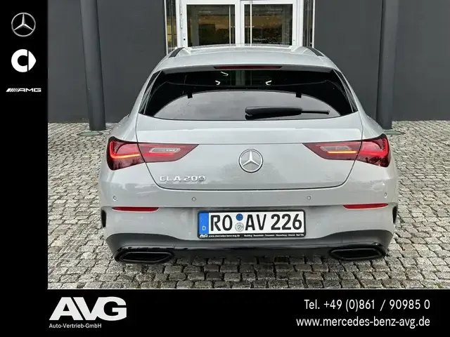 Mercedes-Benz CLA 200
