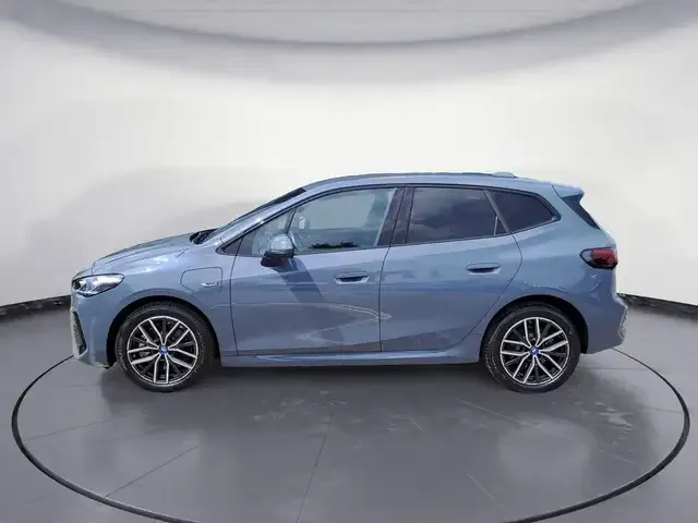 BMW 230