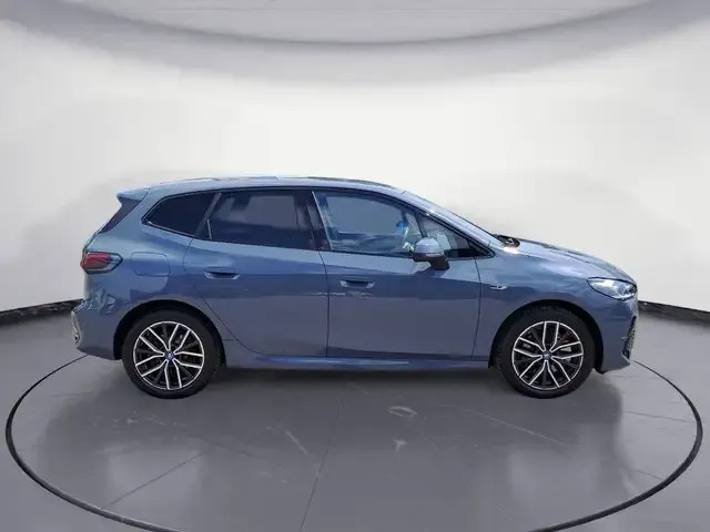 BMW 230